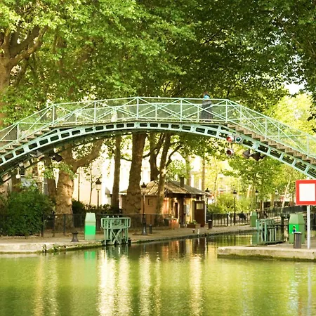 Apartment 5 Min From Gare De Lest Lively & Cultural Area *