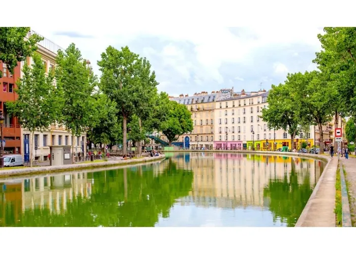 5 Min From Gare De Lest Lively & Cultural Area Apartment Paris